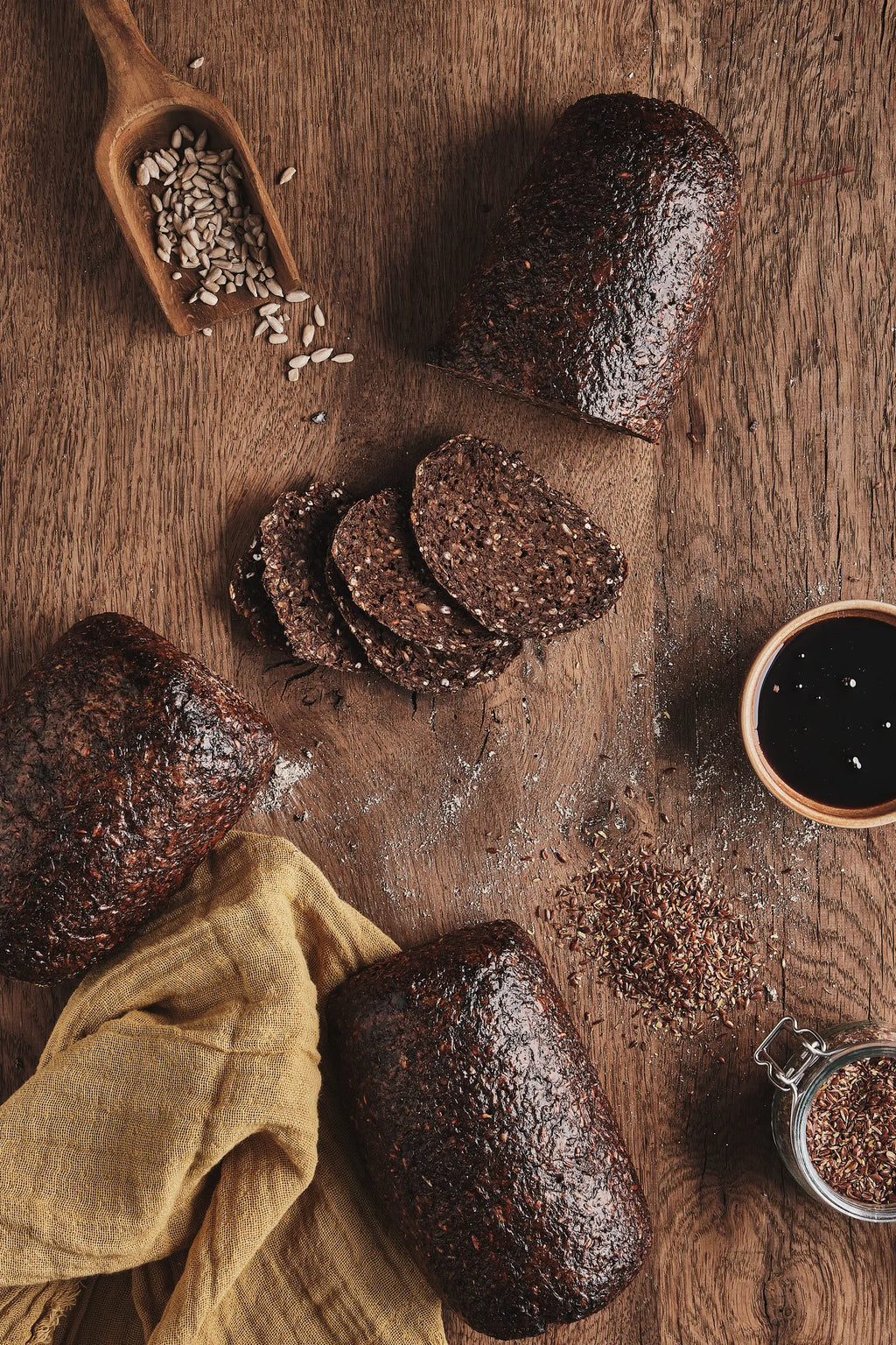 Kleines Vollkornschwarzbrot