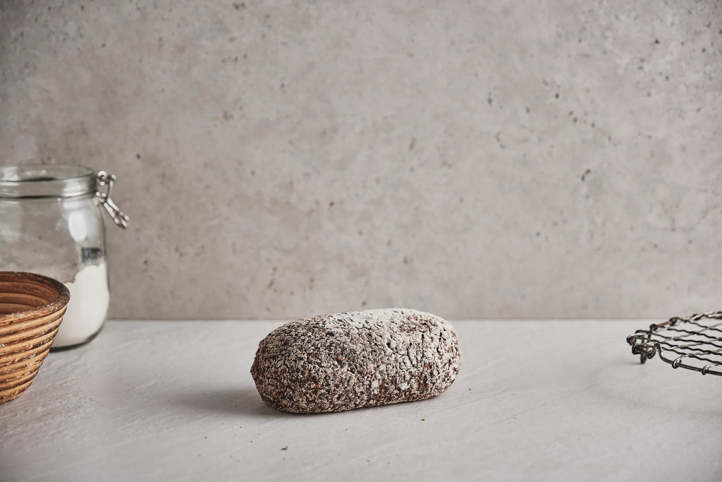 Kleines Sonnenblumenkern-Schwarzbrot