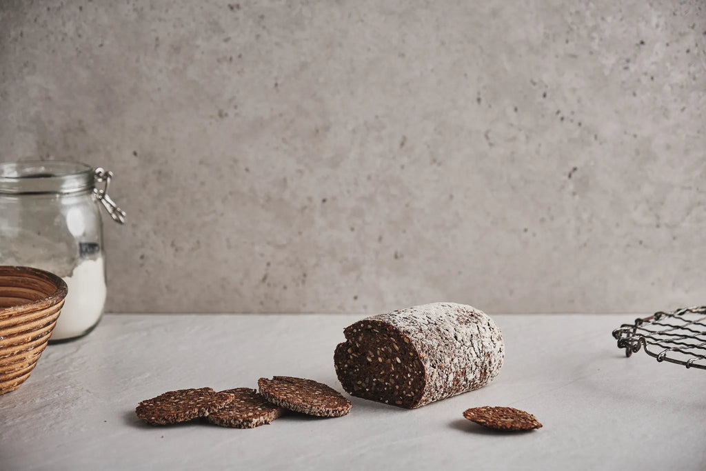 Kleines Sonnenblumenkern-Schwarzbrot