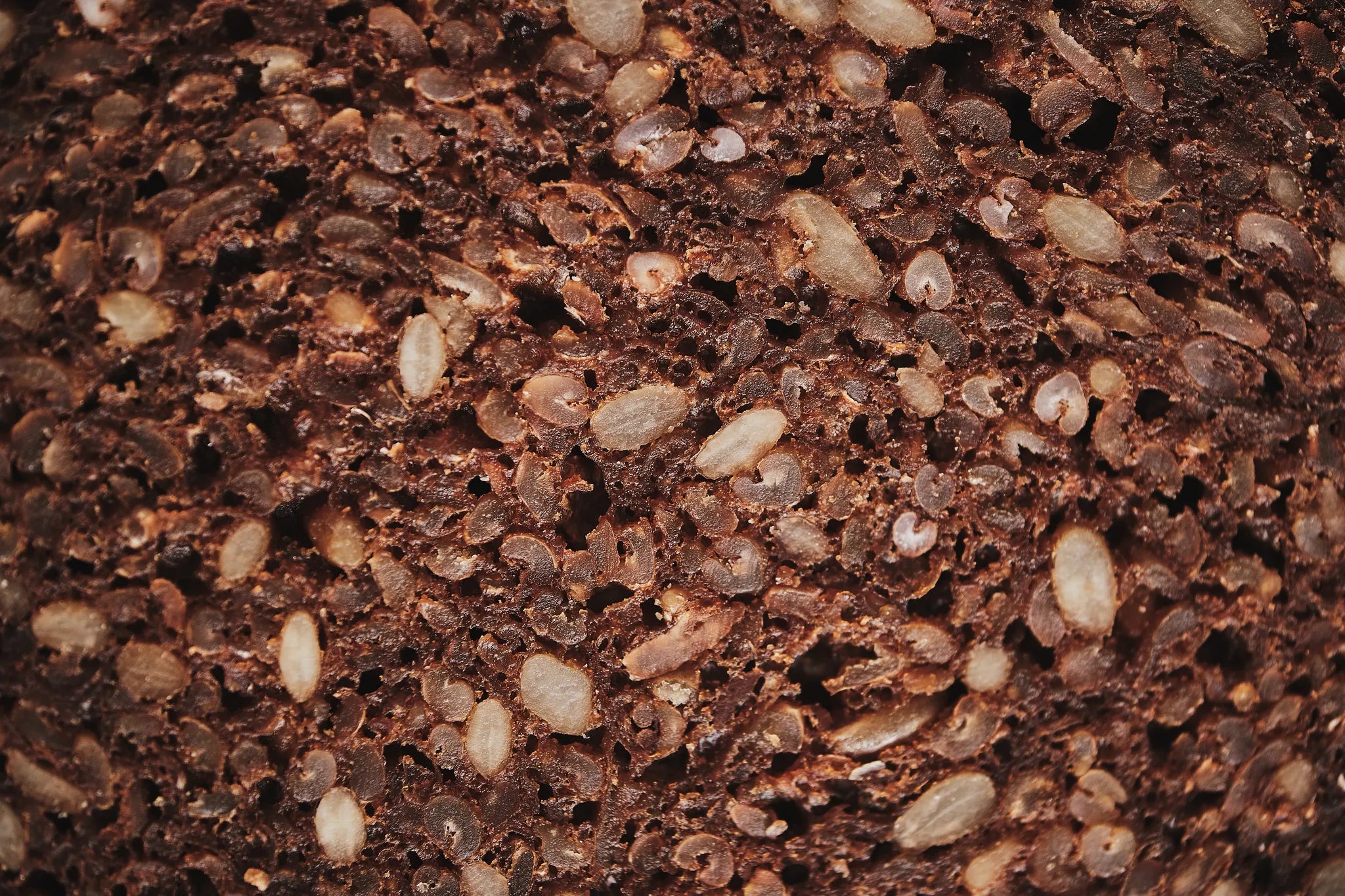 Sonnenblumenkern-Schwarzbrot (Kasten)